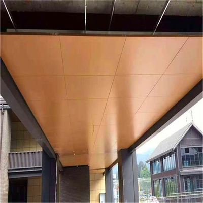 gancio perforato del metallo 600x600 di colore di legno di alluminio del soffitto sul pannello per soffitti